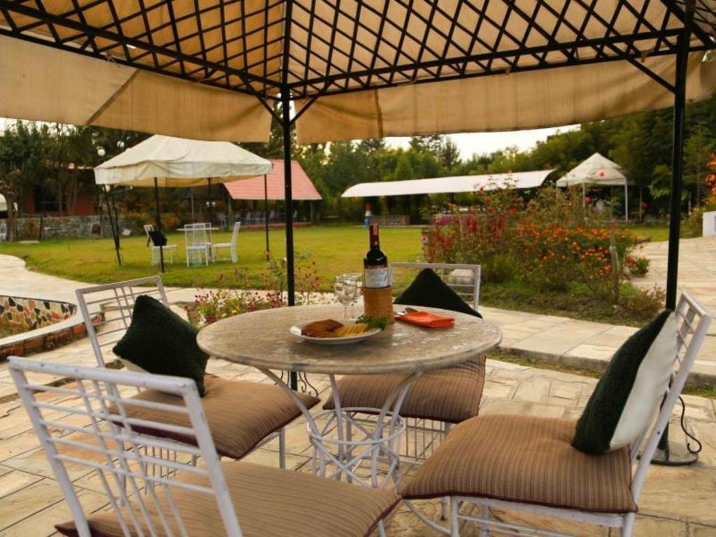 Grand Norling Hotel'S Resort Kathmandu Exterior foto